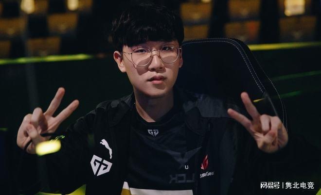 认真考量的 认真考量的